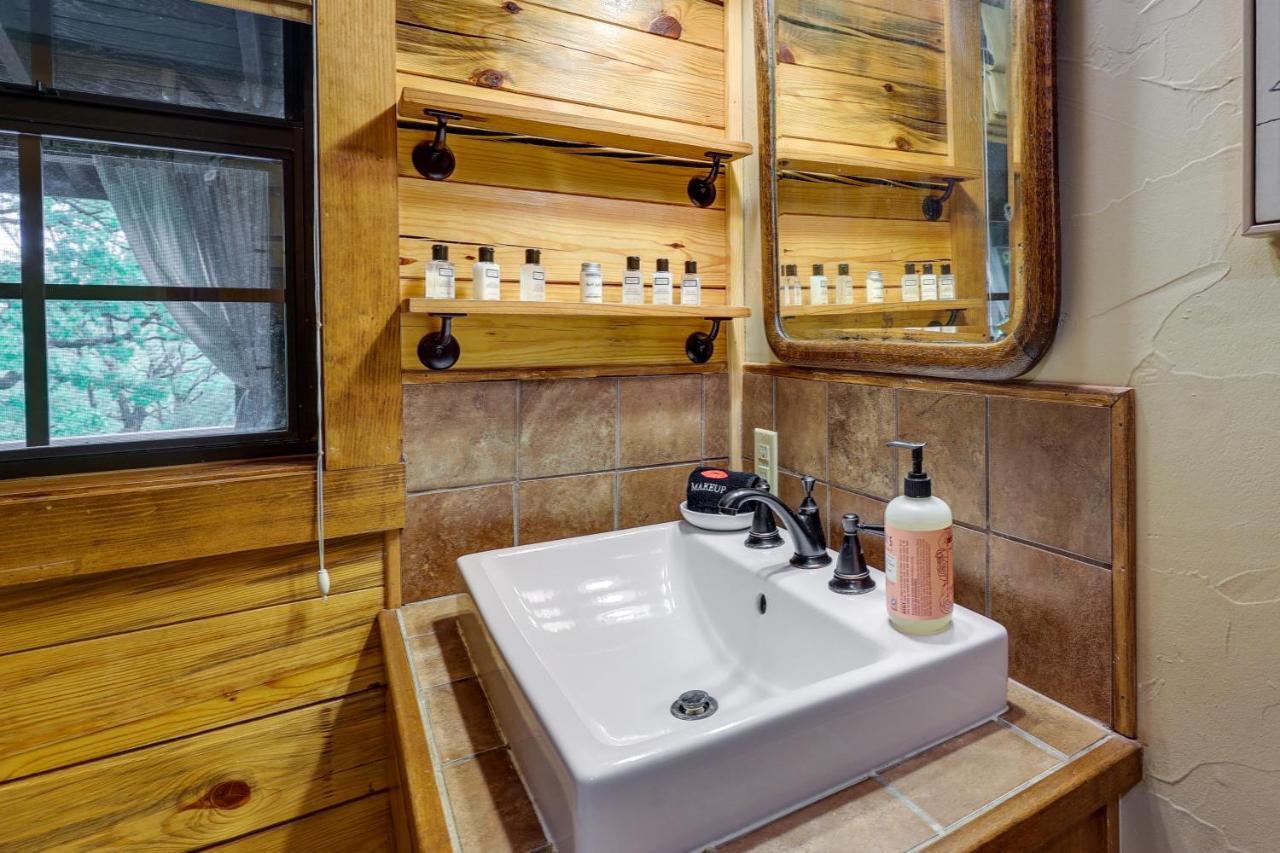 Beaver Lake Vacation Rental With Private Hot Tub! Юрека Спрингс Екстериор снимка